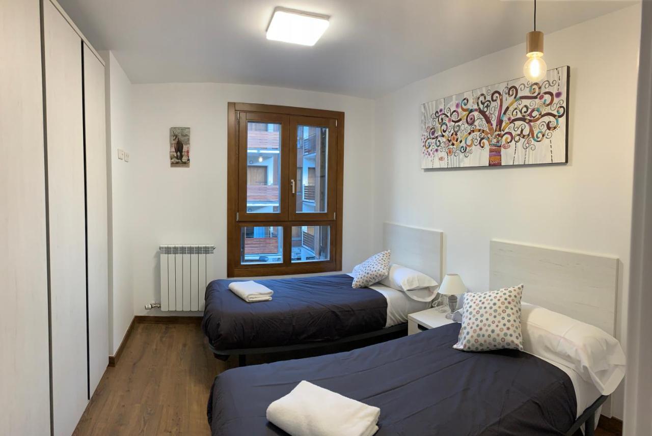 Apartament Bpirineos-Sierra De Chia Benasque Zewnętrze zdjęcie